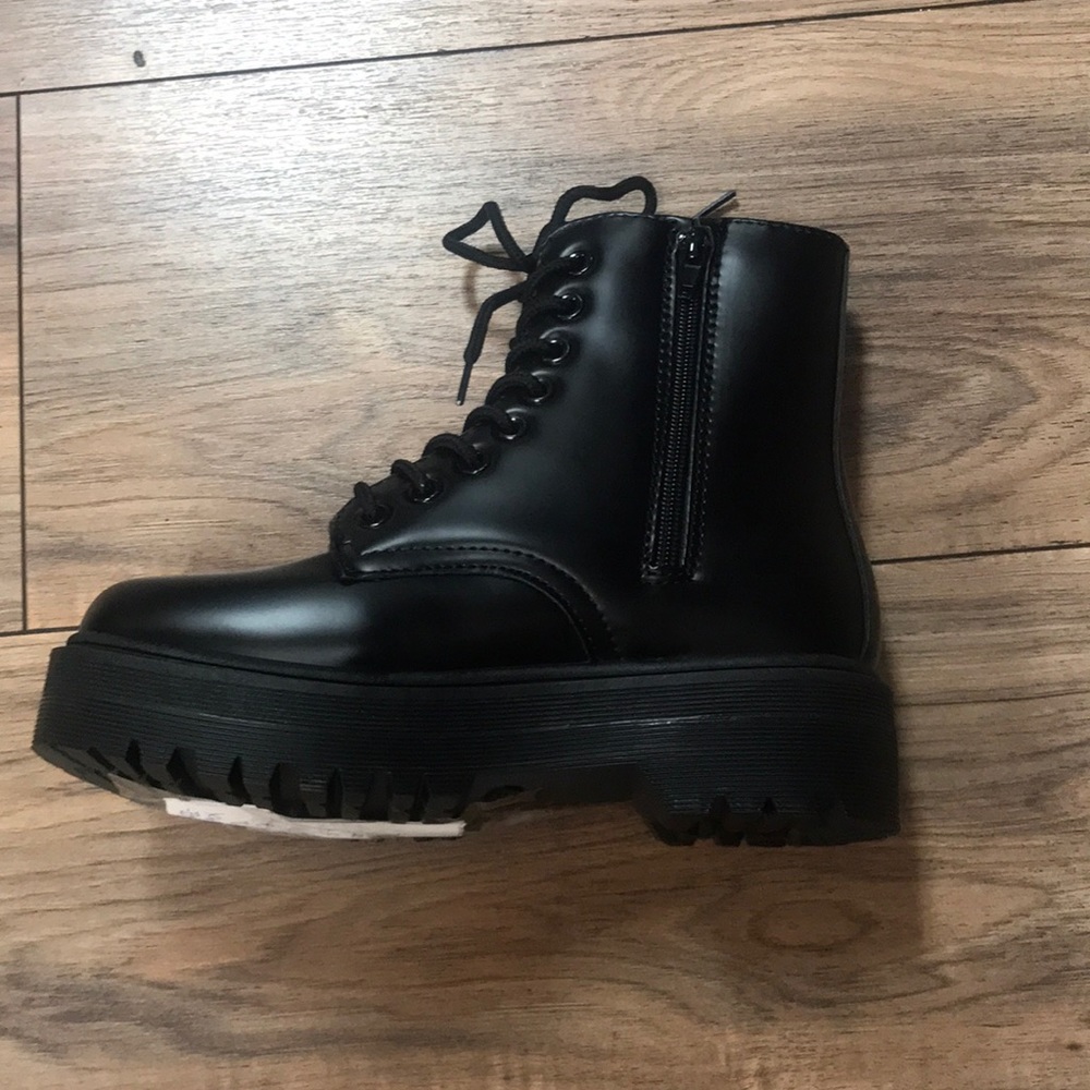 Black compact boots